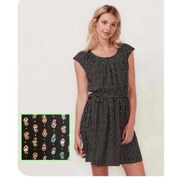 LC Lauren Conrad Dresses & Skirts - LC Lauren Conrad  Pleated Neck Heart Printed Shift Dress Size XXL Black Multi